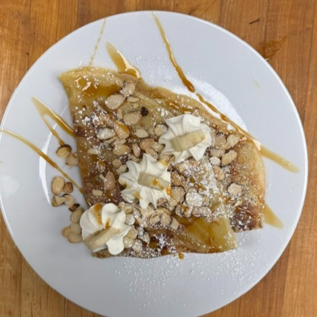Crepe Almond Cream and Banana.